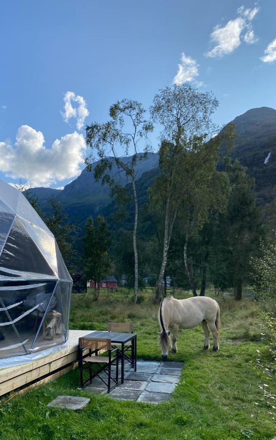 Olden Glamping - One With Nature Stryn Esterno foto